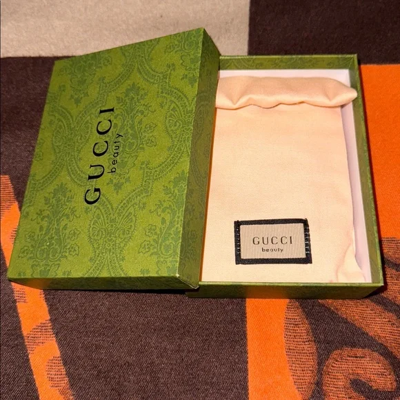 Gucci Beauty Mirror Set - Picture 3 of 10